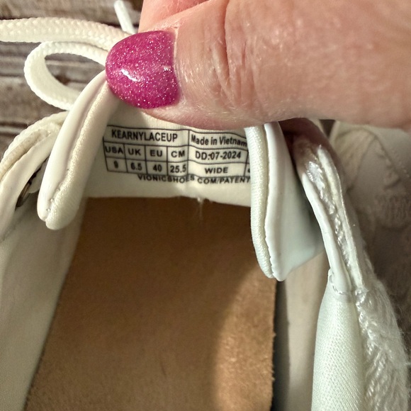 Vionic Kearney Lace Sneakers 9w - Picture 5 of 6